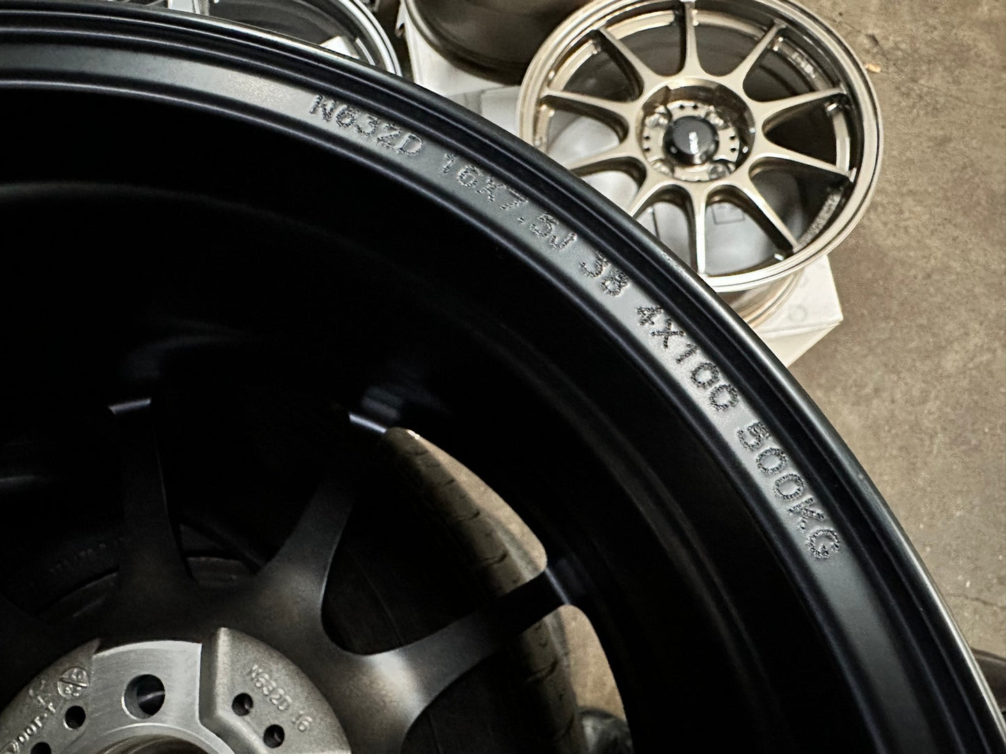 New 16X7.5 ET38 Konig Dekagram Rim (4 wheel) Matt Black 4X100