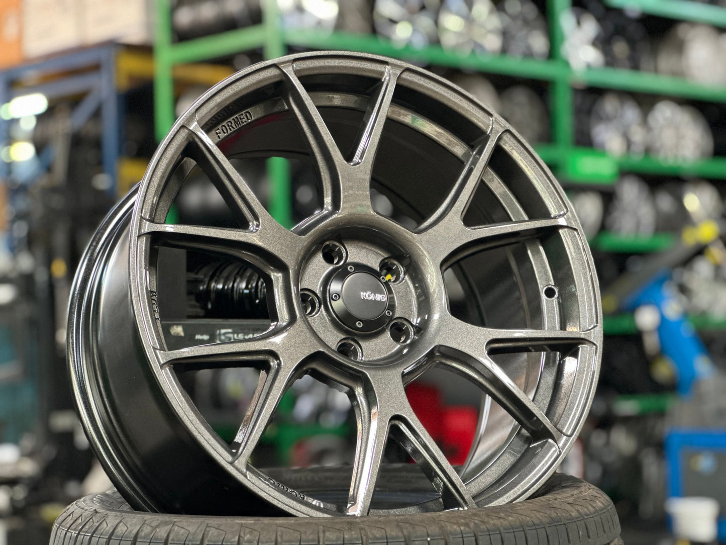 New 18X8.5 ET43 Konig Ampliform Rim (4 wheel) Gloss Gunmetal 5X108