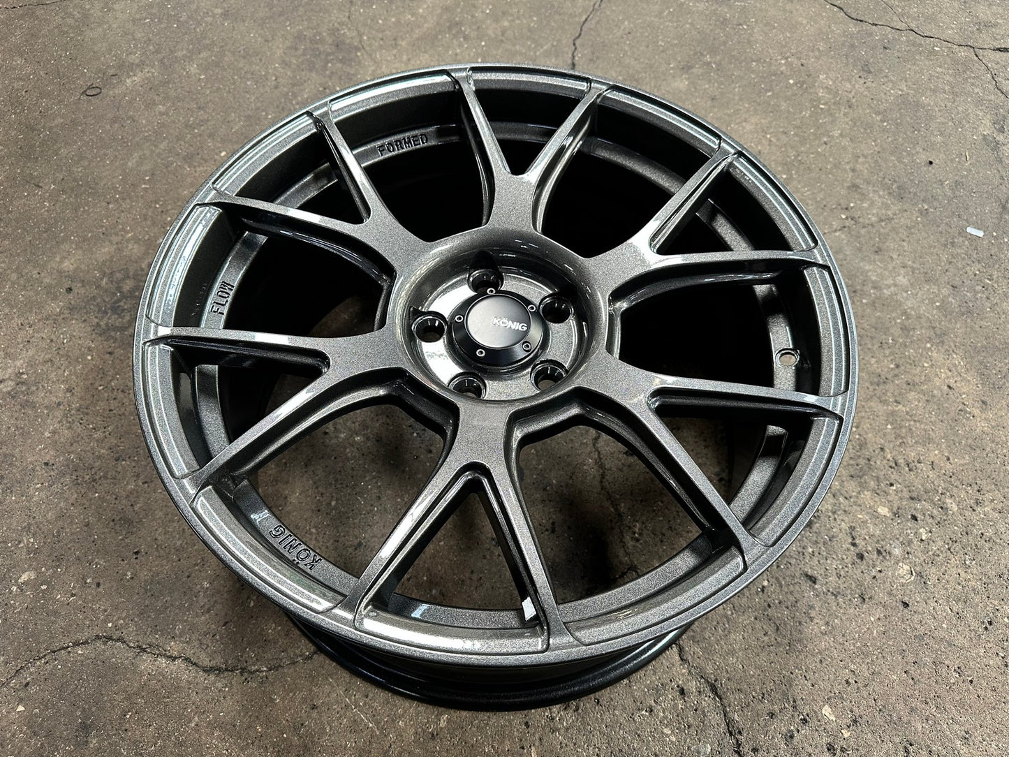 New 18X8.5 ET43 Konig Ampliform Rim (4 wheel) Gloss Gunmetal 5X108