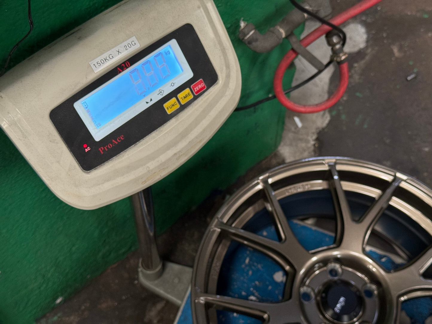 New 18X8.5 ET43 Konig Ampliform Rim (4 wheel) Gloss Bronze 5X112