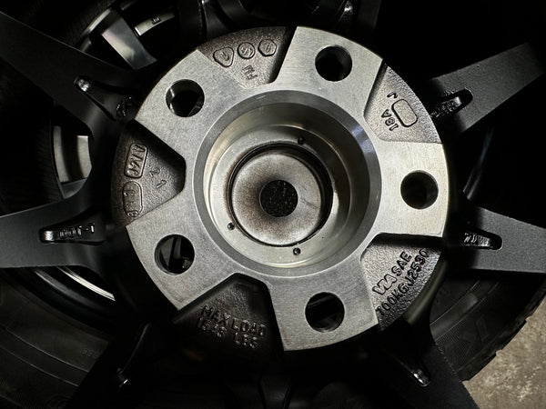 New 18X8.5 ET35 Konig Countergram Rim (4 wheel) Gloss Silver 5X114.3