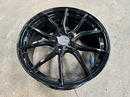New 19X8.5 ET45 Advanti Hybris Rim (4 wheel) Gloss Black 5X114.3