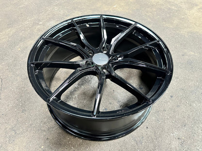 New 20X8.5 ET40 Advanti Hybris Rim (4 wheel) Gloss Black 5X114.3