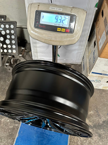 New 20X8.5 ET40 Advanti Hybris Rim (4 wheel) Gloss Black 5X114.3