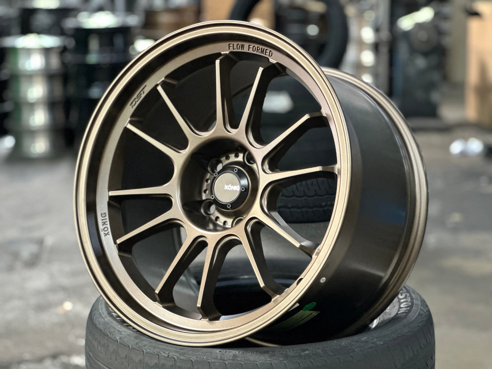 New 18X10.5 ET25 Konig Hypergram Rim (4 wheel) Matt Bronze 5X114.3 ...