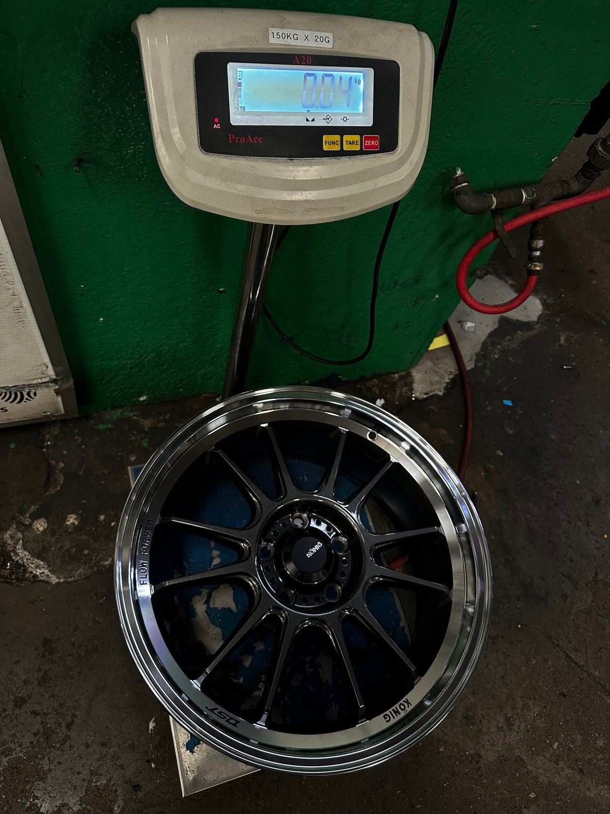 New 18X8.5 ET43 Konig Hypergram Rim (4 wheel) Gloss Gunmetal 5X112