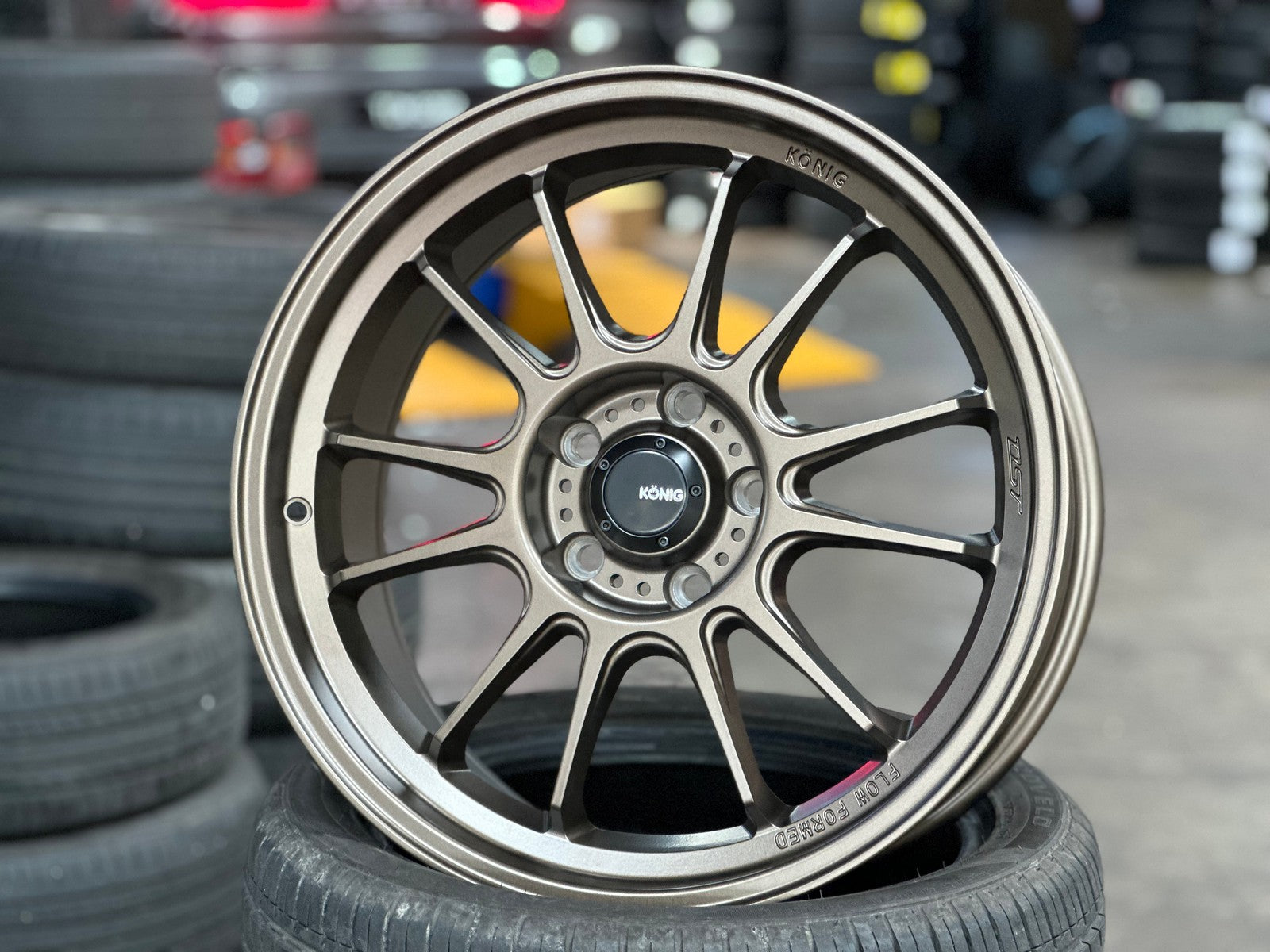 New 18X8.5 ET35 Konig Hypergram Rim (4 wheel) Matt Bronze 5X114.3 ...