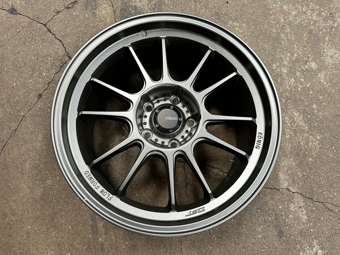 New 18X9.5 ET35 Konig Hypergram Rim (4 wheel) Matt Gunmetal 5X120
