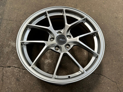 New 18X8.5 ET42 Advanti Astra Rim (4 wheel) Gloss Silver 5X114.3