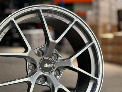 New 18X8.5 ET42 Advanti Astra Rim (4 wheel) Gloss Silver 5X114.3
