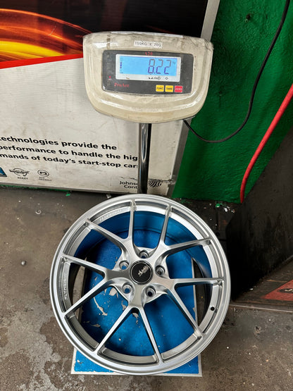 New 18X8.5 ET42 Advanti Astra Rim (4 wheel) Gloss Silver 5X114.3