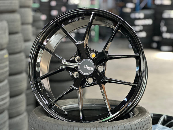 New 18X8.5 ET42 Advanti Astra Rim (4 wheel) Gloss Black 5X114.3