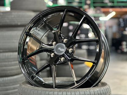 New 18X8.5 ET42 Advanti Astra Rim (4 wheel) Gloss Black 5X114.3