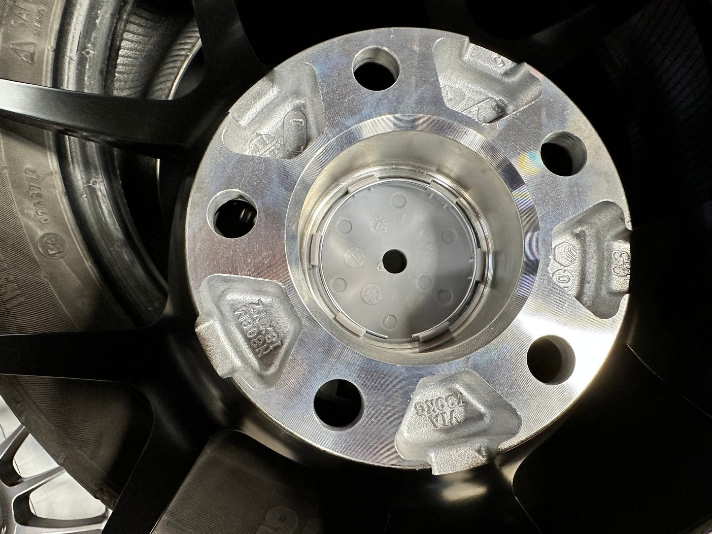 New 18X8.5 ET42 Advanti Astra Rim (4 wheel) Gloss Black 5X114.3