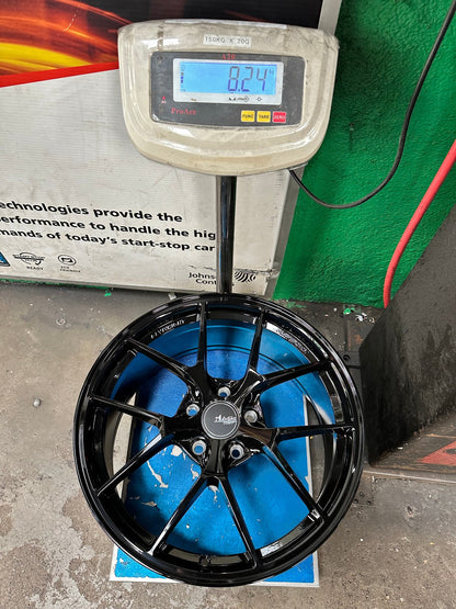 New 18X8.5 ET42 Advanti Astra Rim (4 wheel) Gloss Black 5X114.3