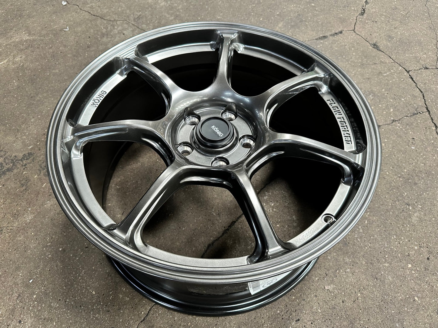 New 18X8.5 ET42 Konig Ultragram Rim (4 wheel) Gloss Gunmetal 5X112
