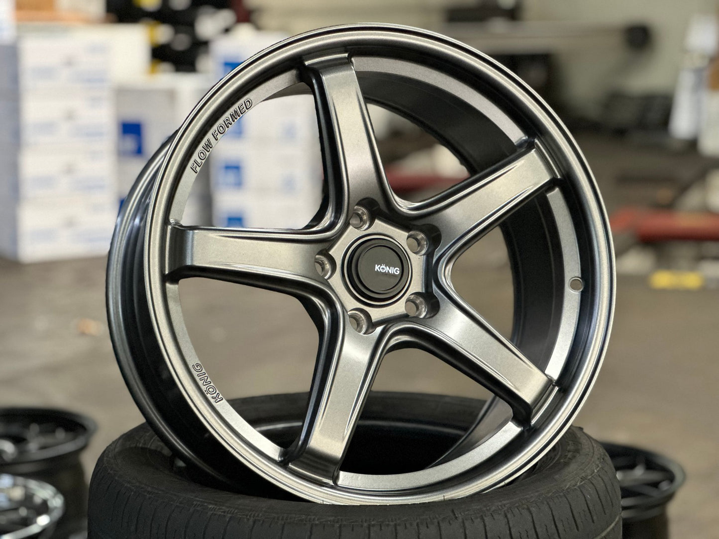 New 18X8.5 ET42 Konig Neoform Rim (4 wheel) Matt Bronze 5X114.3