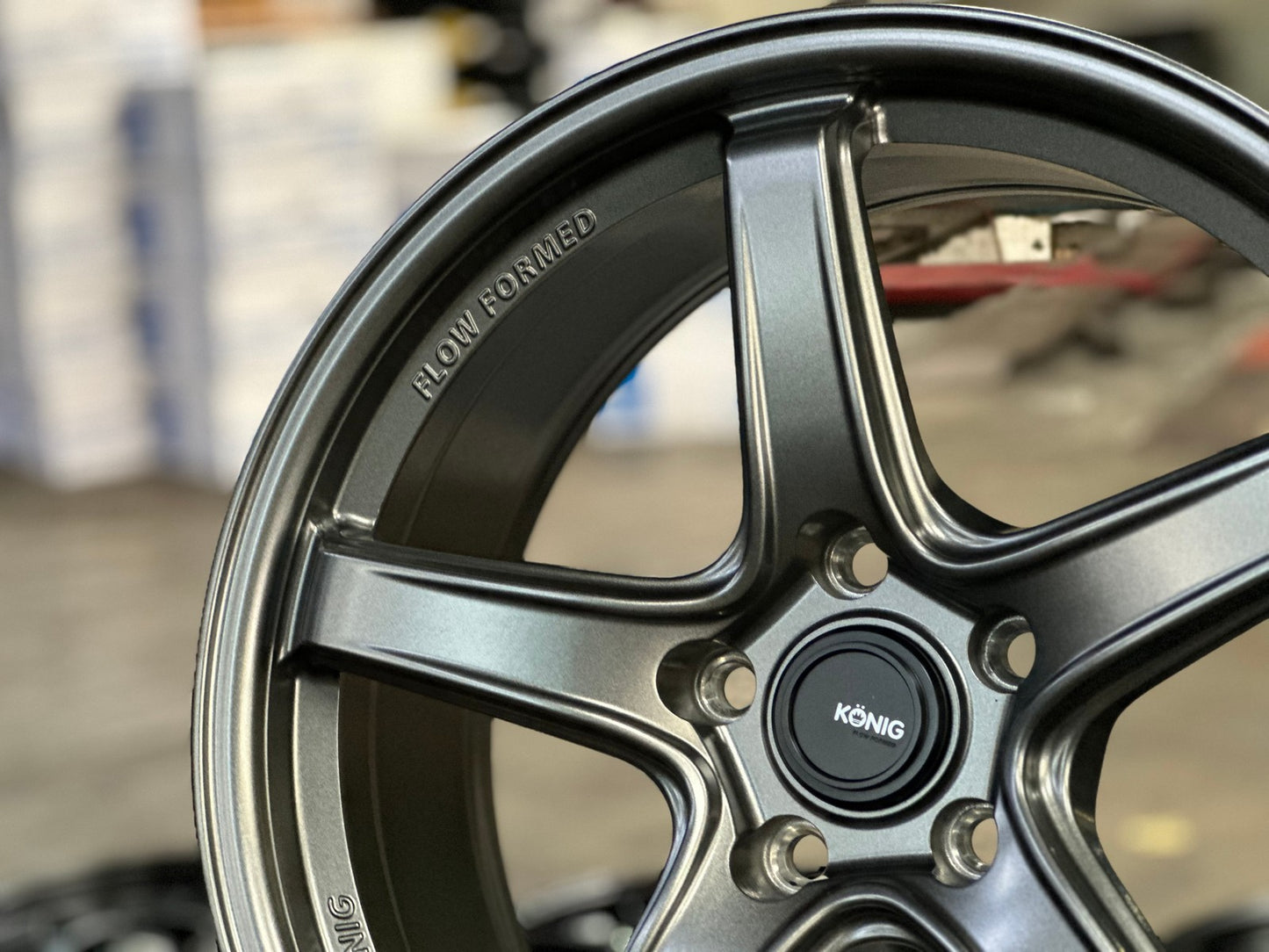 New 18X8.5 ET42 Konig Neoform Rim (4 wheel) Matt Bronze 5X114.3