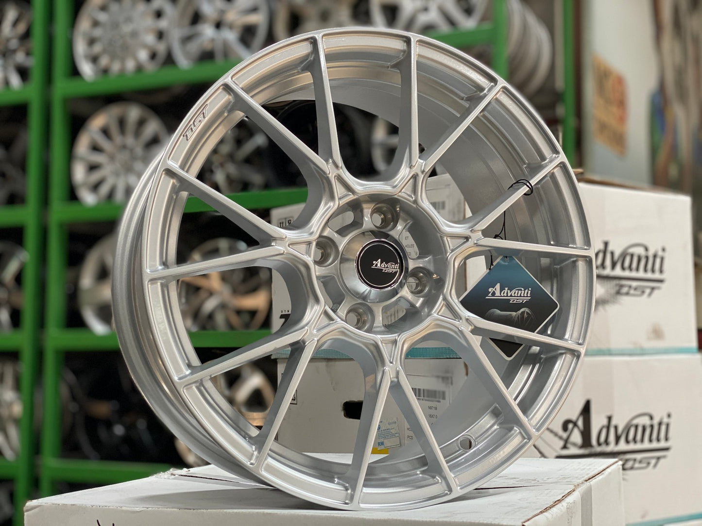 New 16X7 ET40 Advanti Presto Rim (4 wheel) Gloss Silver 4X100