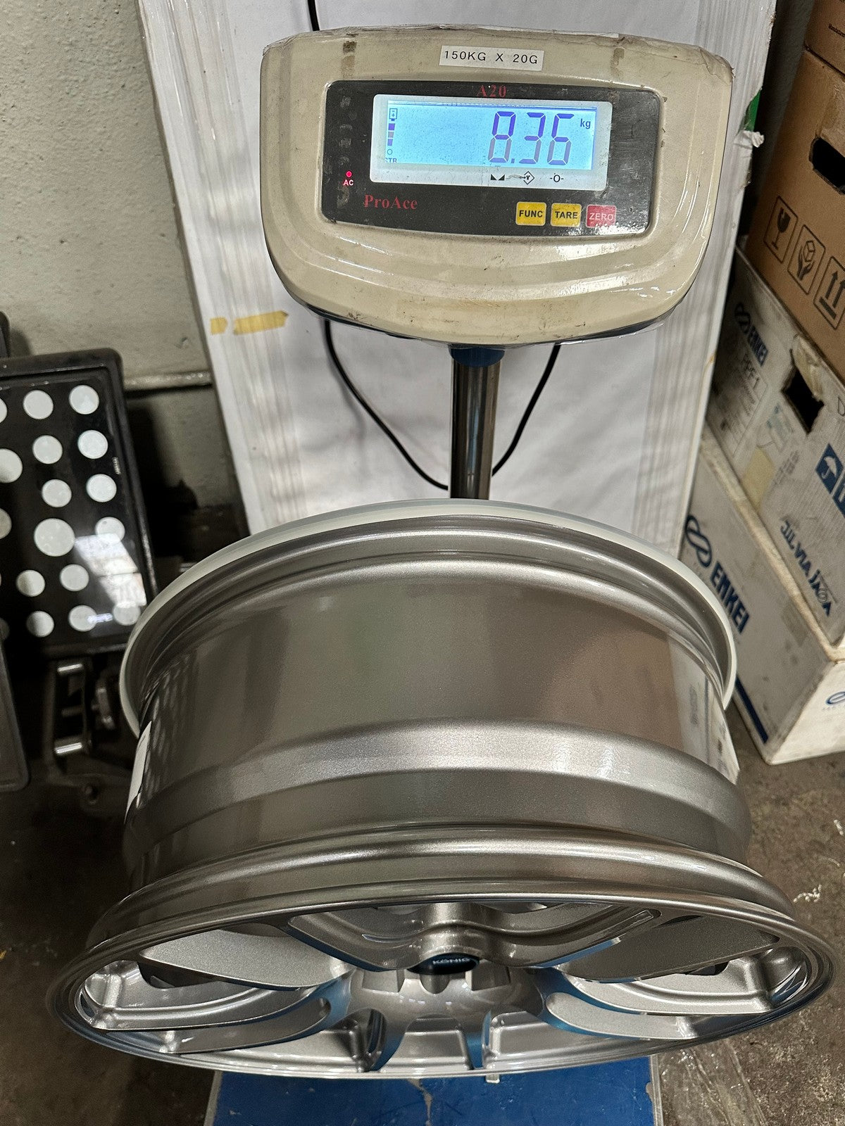 New 18X8.5 ET42 Konig Heliogram Rim (4 wheel) Gloss Gunmetal 5X114.3