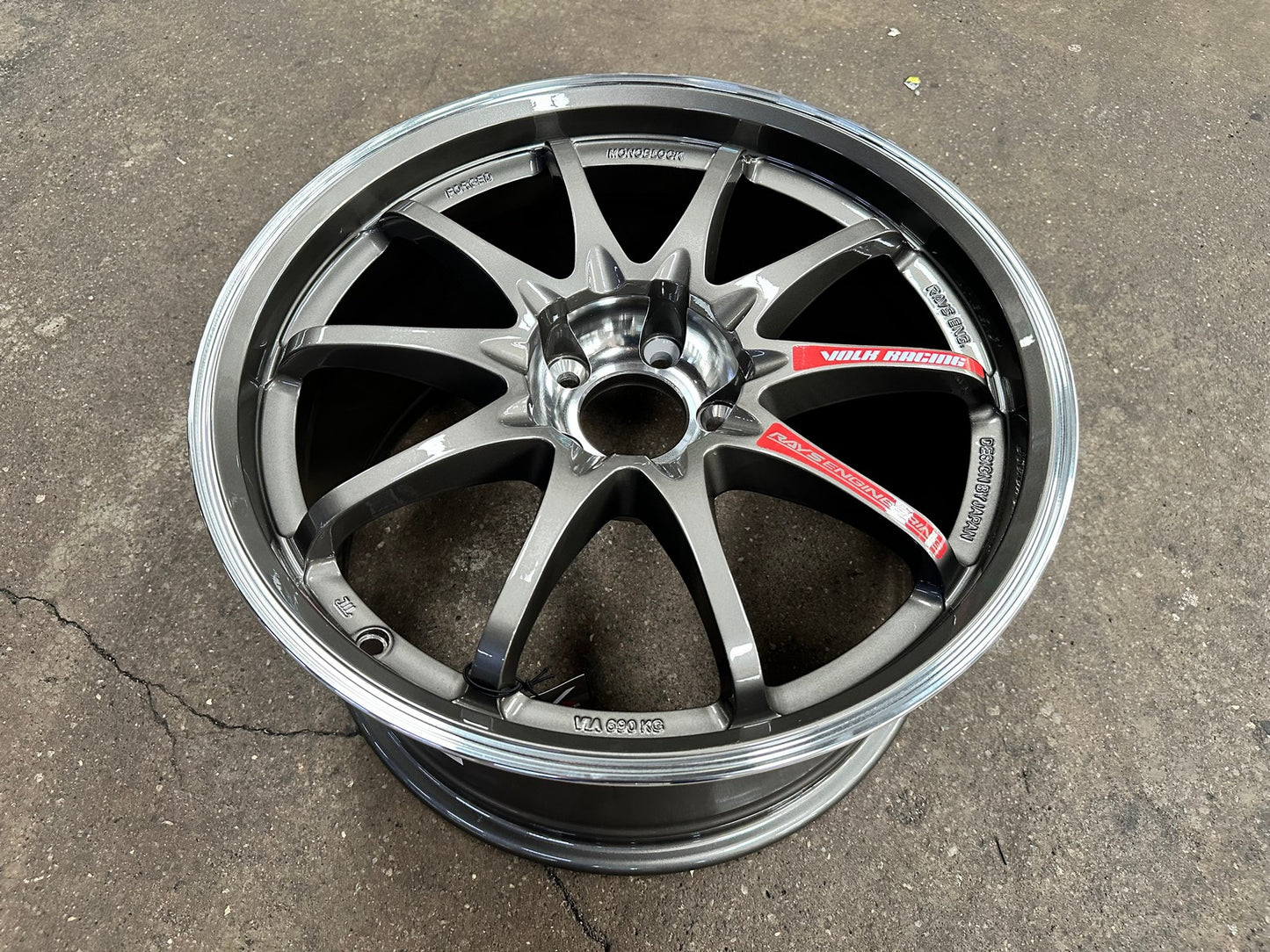 New 18X9.5 ET40 NK Performance CE28SL Rim (4 wheel) Gloss Gunmetal 5X112