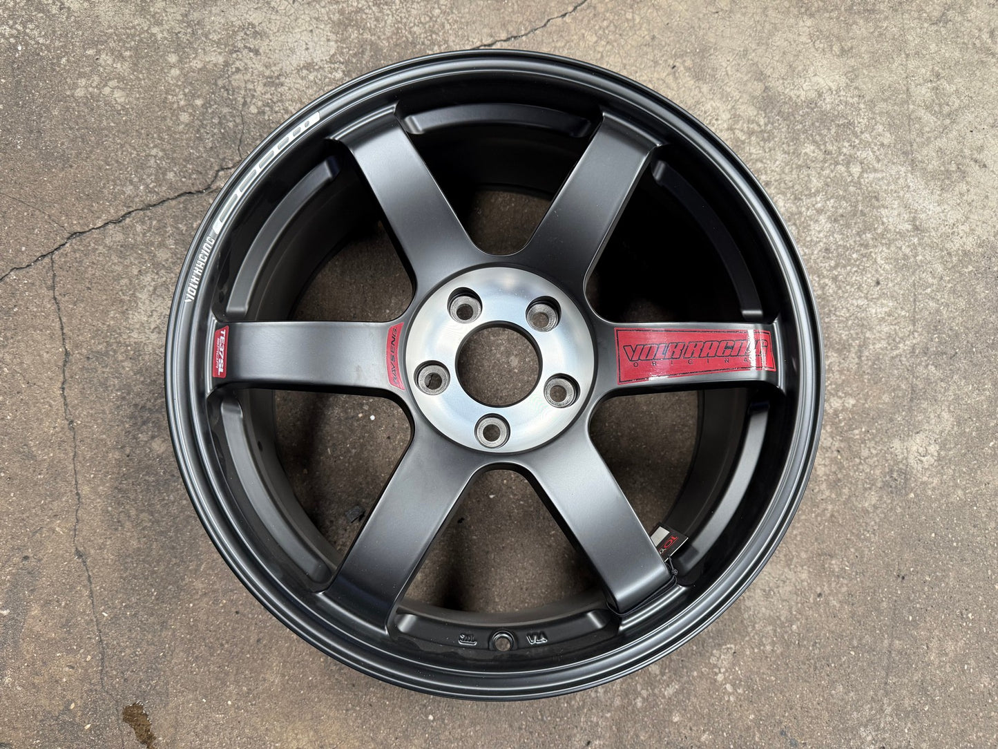 New 18X8.5 ET35 NK Performance TE37 Rim (4 wheel) Matt Black 5X114.3 Red