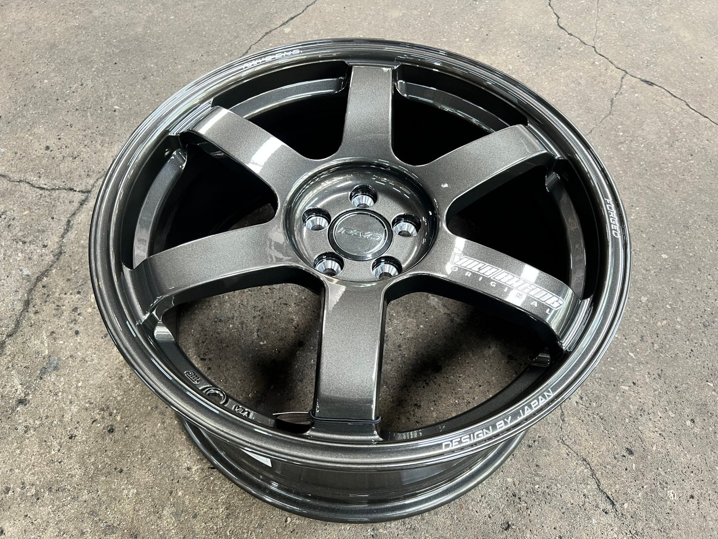 New 18X8.5 ET35 NK Performance TE37 SAGA Rim (4 wheel) Dark Gunmetal 5X100