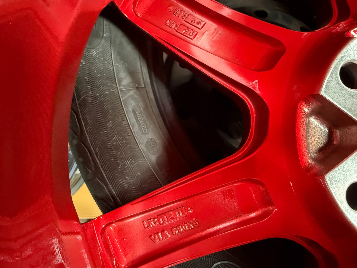 New 18X8.5 ET35 NK Performance TE37 SAGA Rim (4 wheel) Gloss Red 5X114.3