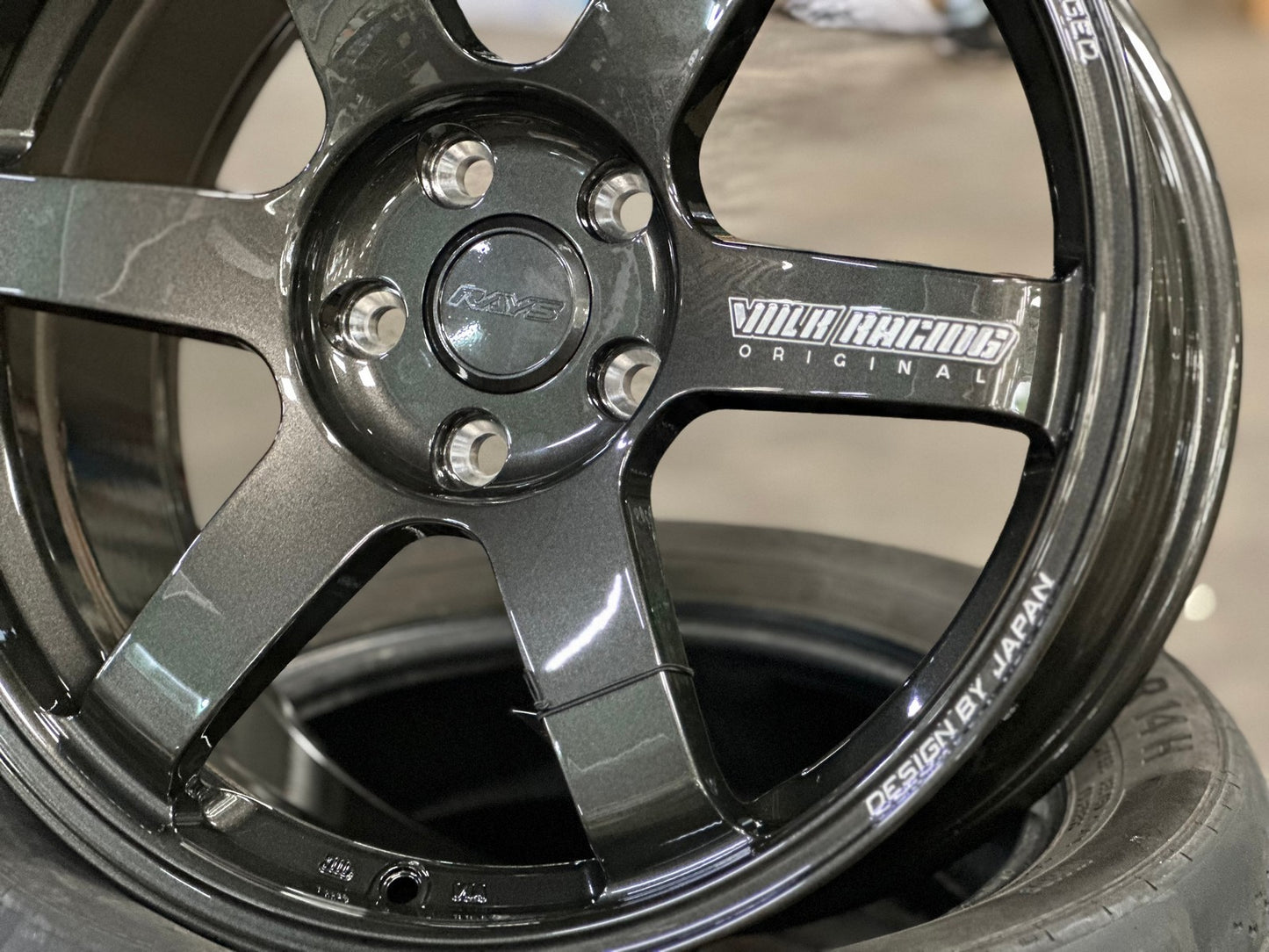 New 18X8.5 ET35 NK Performance TE37 SAGA Rim (4 wheel) Dark Gunmetal 5X112