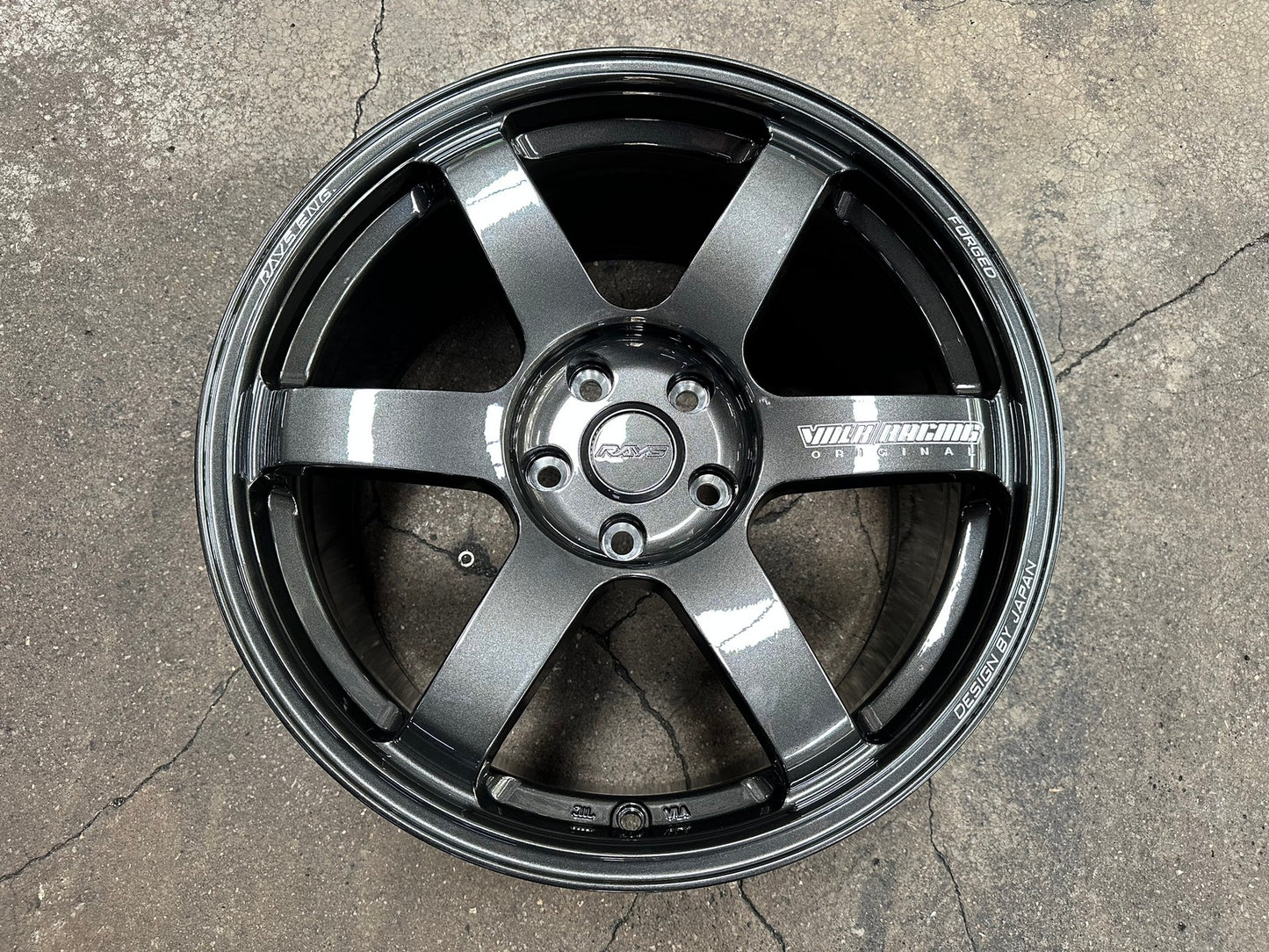 New 18X9.5 ET40 NK Performance TE37 SAGA Rim (4 wheel) Gloss Gunmetal 5X114.3