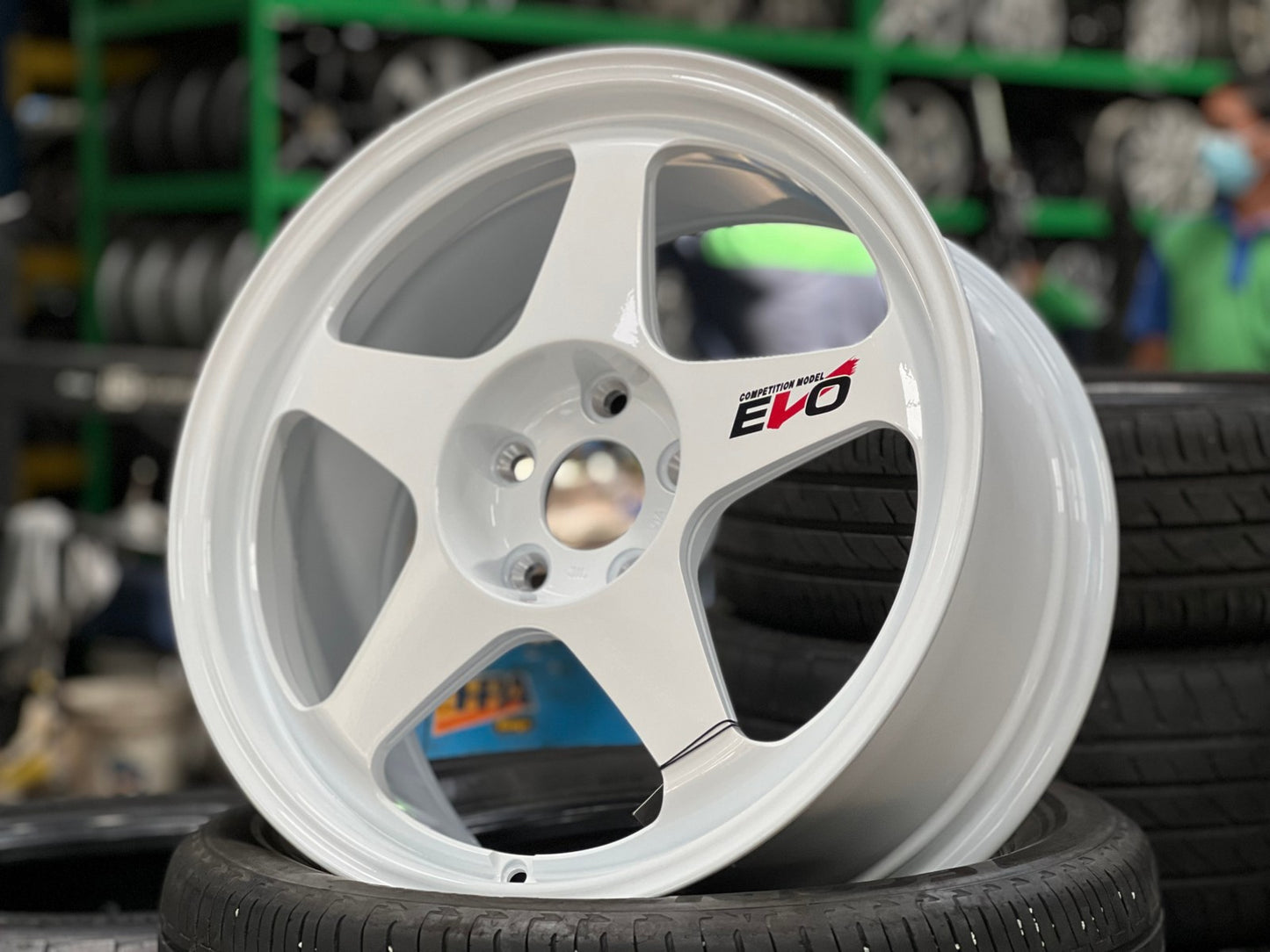 New 18X8.5 ET45 NK Performance EVO Rim (4 wheel) Gloss White 5X114.3