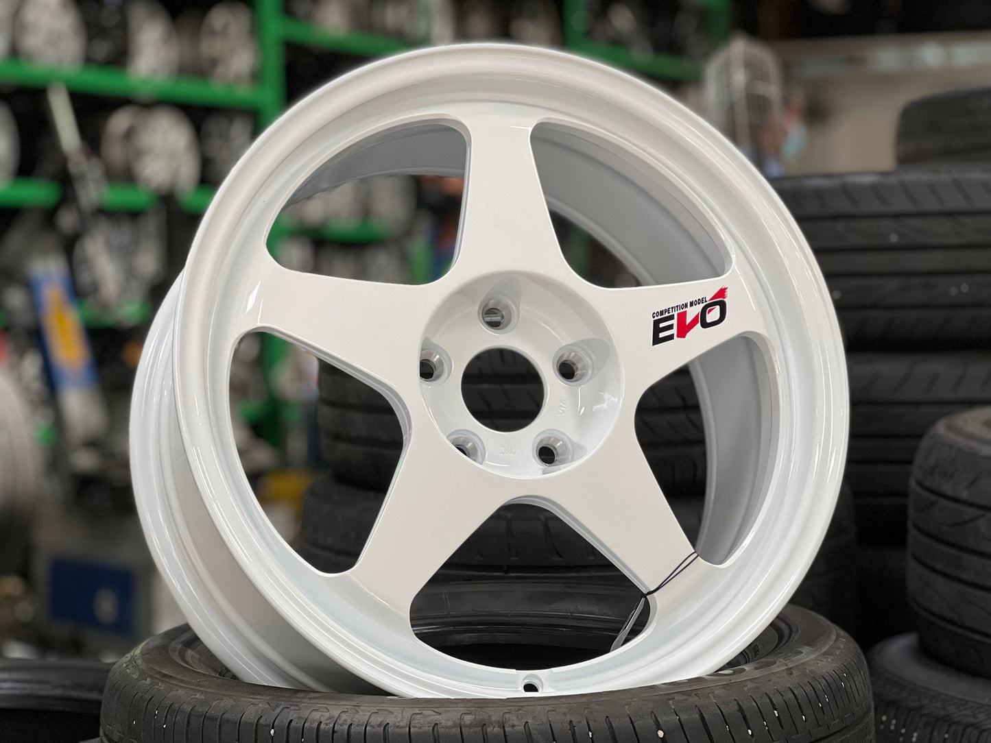 New 18X8.5 ET45 NK Performance EVO Rim (4 wheel) Gloss White 5X114.3
