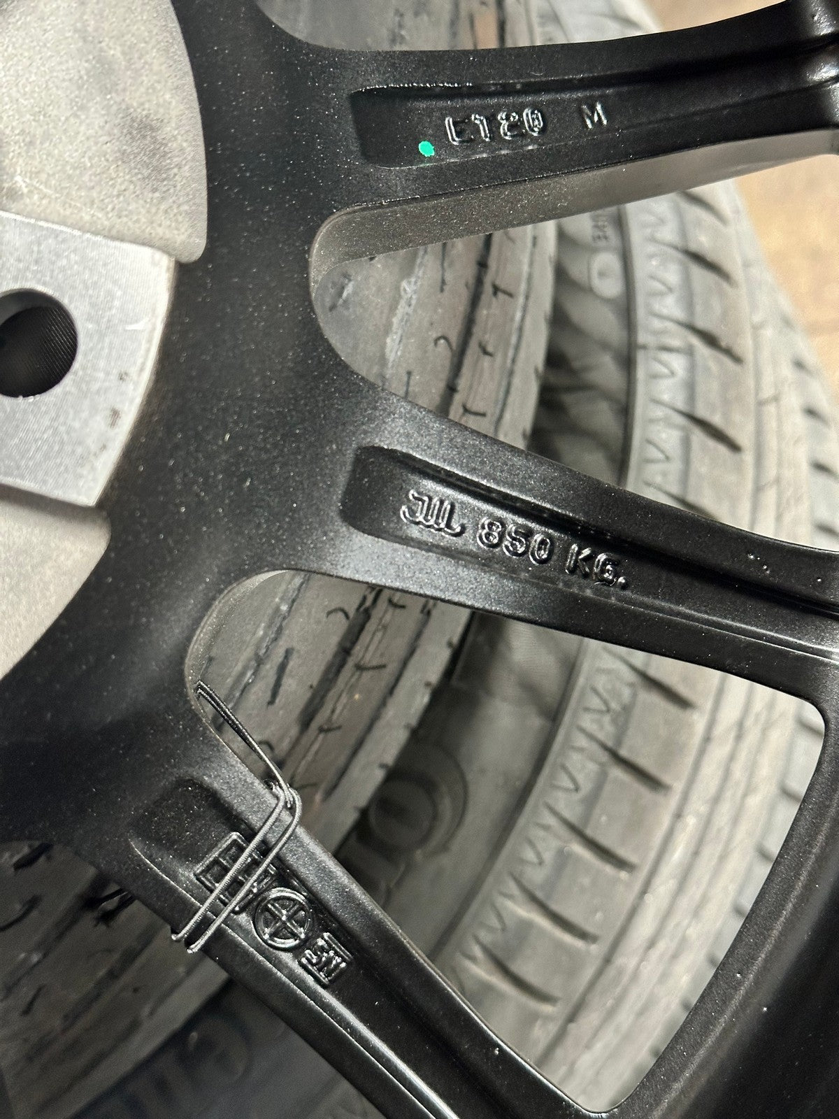 New 18X9 ET20 Lenso Project QRim (4 wheel) Matt Black 6X139.7