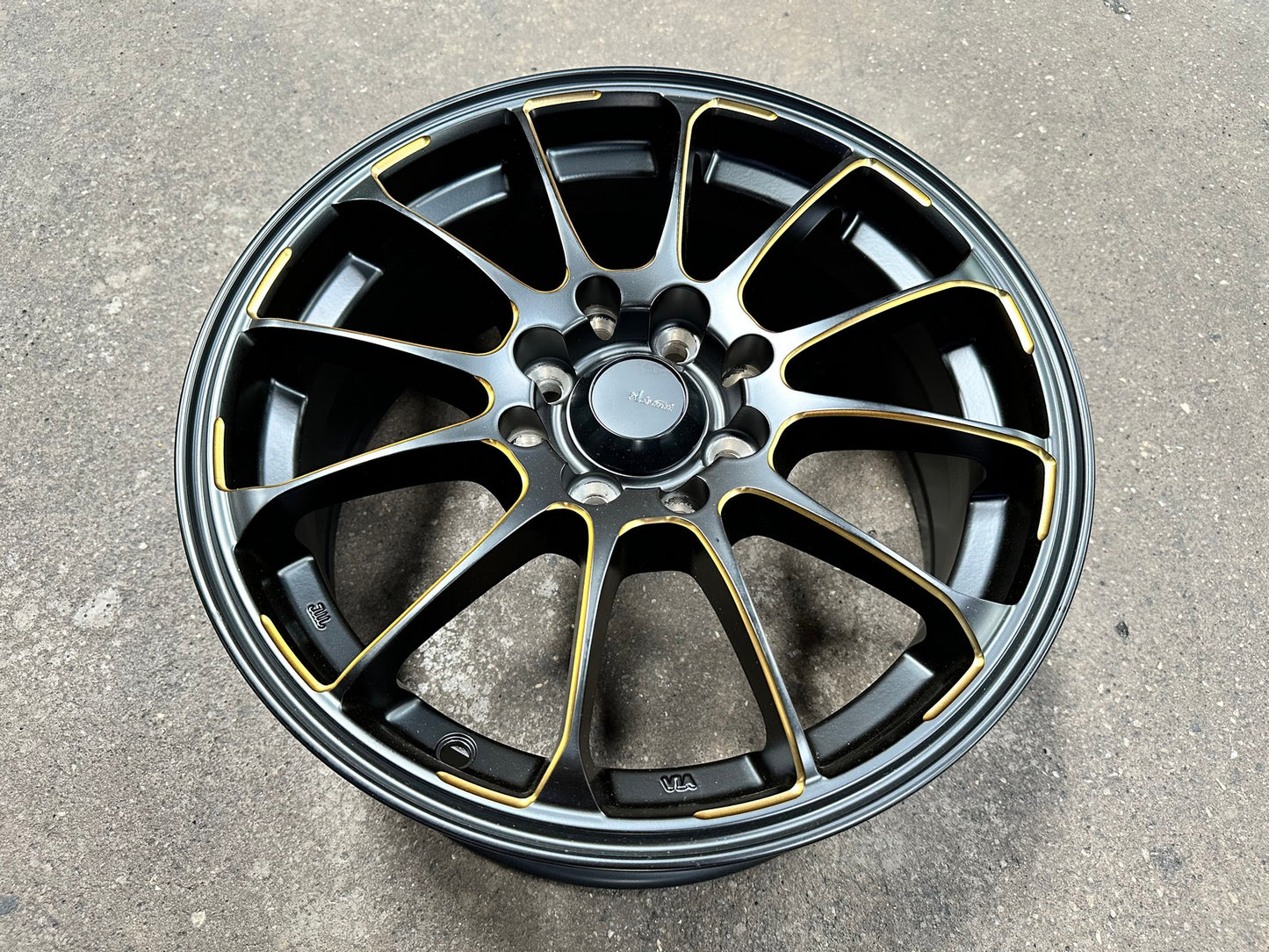 New 15X6.5 ET40 Advanti Parallex Rim (4 wheel) Matt Black 4X114.3