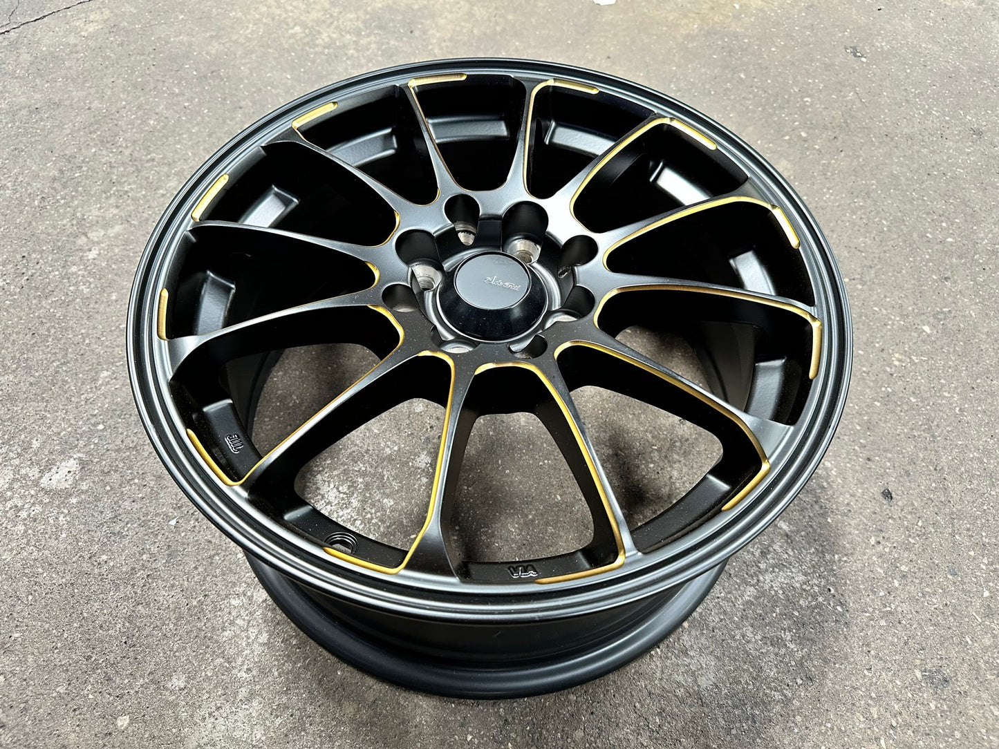 New 15X6.5 ET40 Advanti Parallex Rim (4 wheel) Matt Black 4X114.3