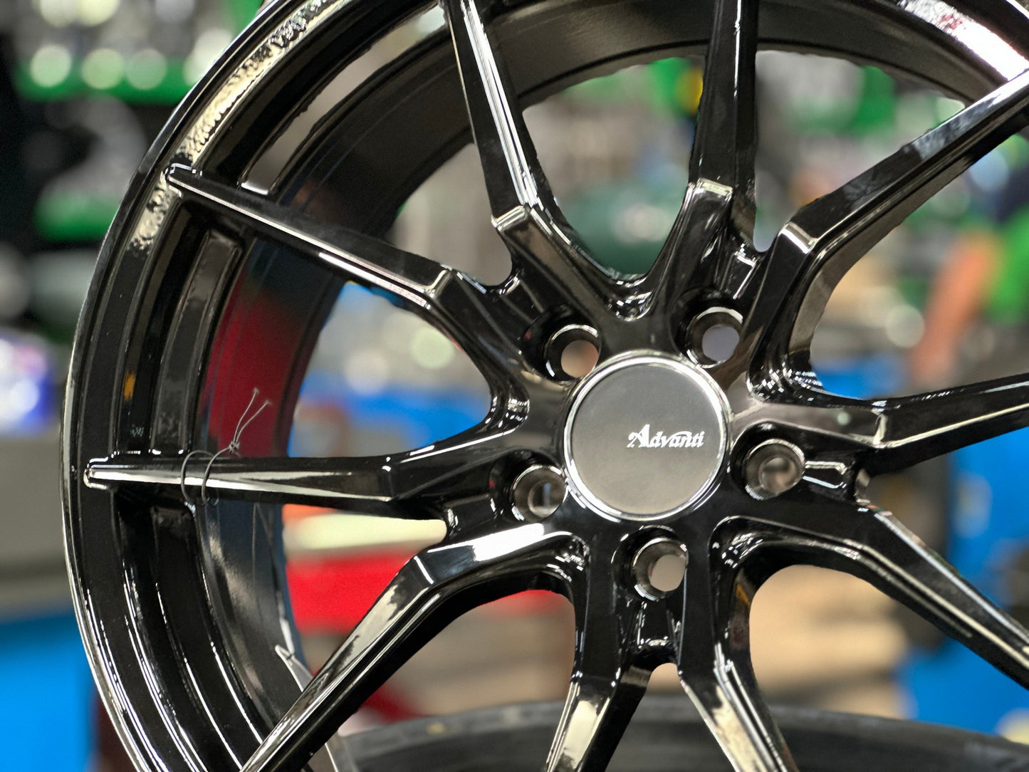 New 17X7.5 ET40 Advanti Hybris Rim (4 wheel) Gloss Black 5X100