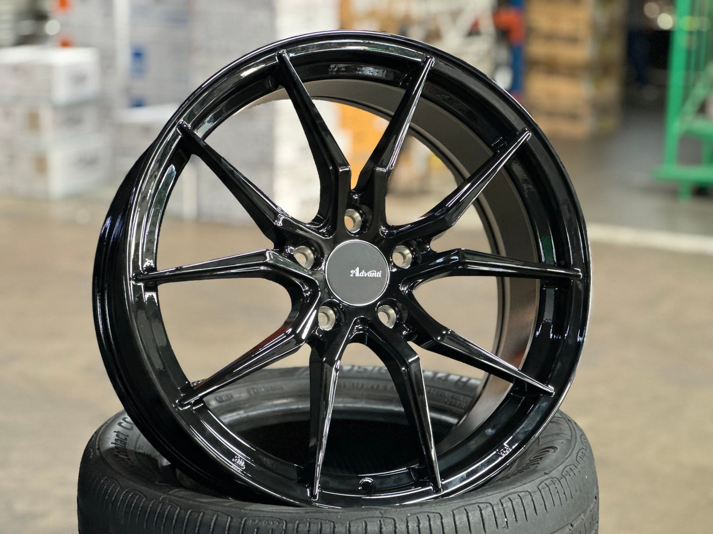New 18X8 ET45 Advanti Hybris Rim (4 wheel) Gloss Black 5X112