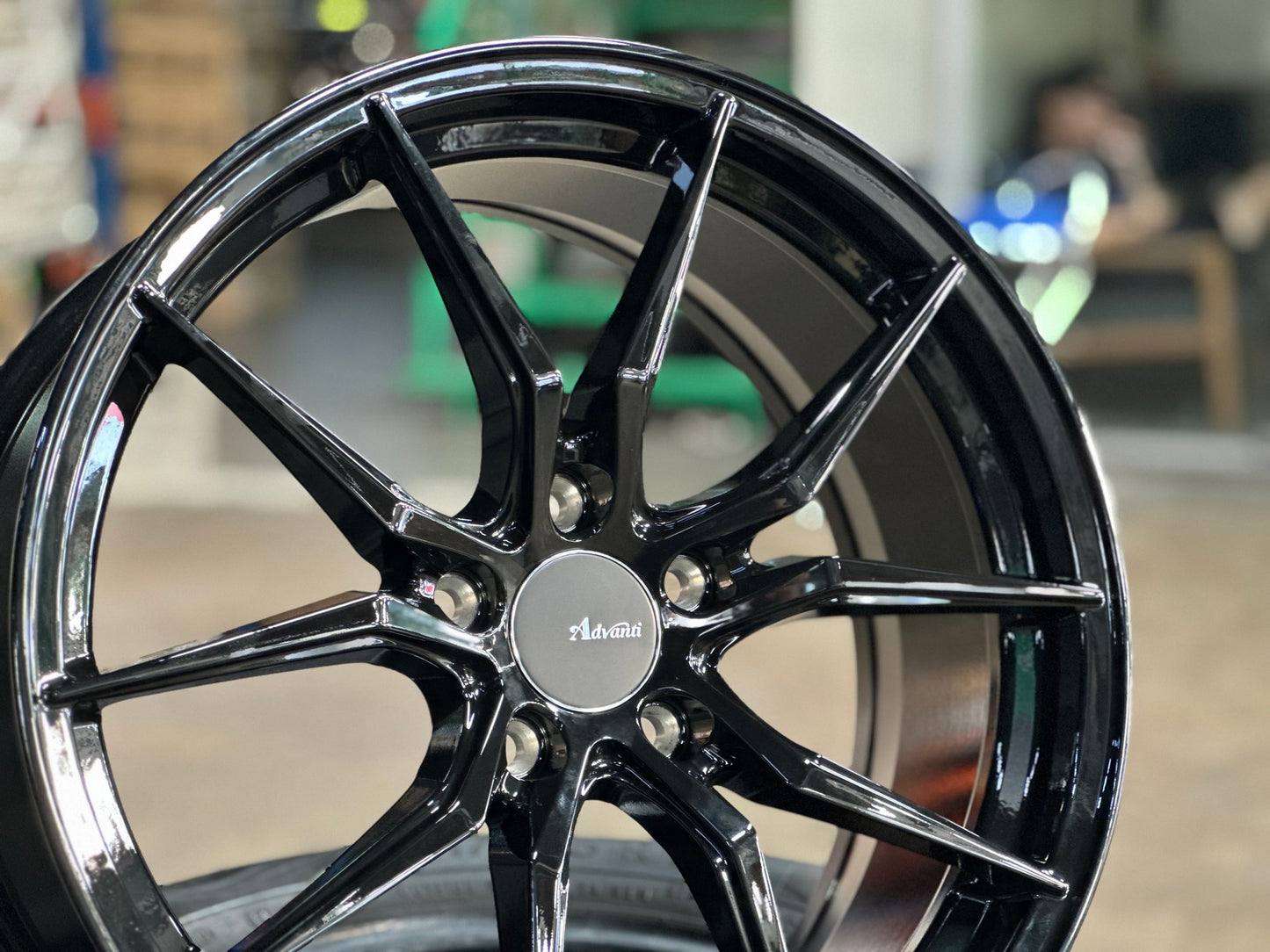 New 18X8 ET45 Advanti Hybris Rim (4 wheel) Gloss Black 5X112