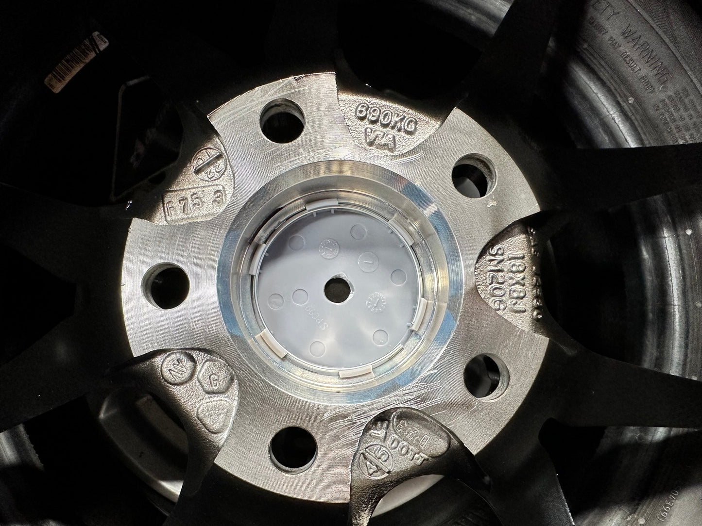 New 18X8 ET45 Advanti Hybris Rim (4 wheel) Gloss Black 5X114.3