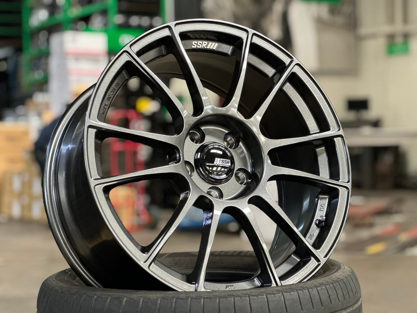 New 18X8.5 ET44 SSR GTX04 Rim (4 wheel) Gloss Gunmetal 5X112