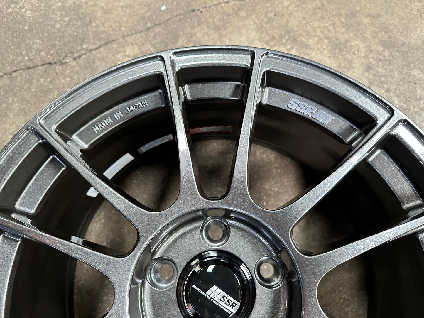 New 18X8.5 ET44 SSR GTX04 Rim (4 wheel) Gloss Gunmetal 5X112