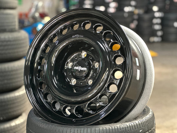 New 18X9 ET25 Rotiform Rim (4 wheel) Gloss Black 5X130