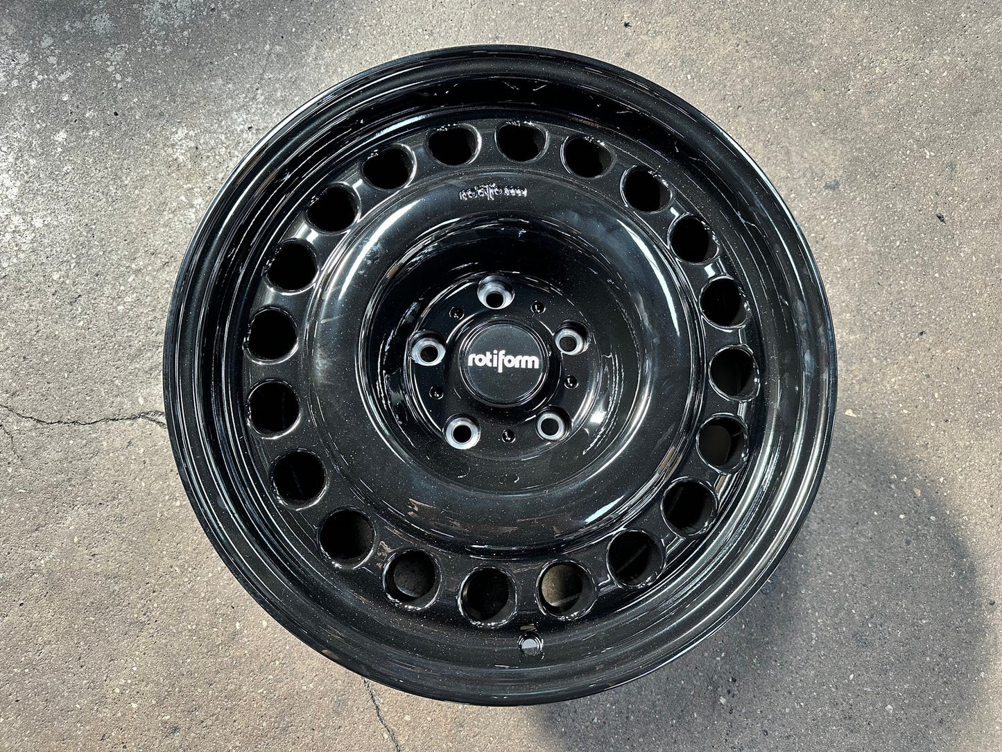 New 18X9 ET25 Rotiform Rim (4 wheel) Gloss Black 5X130