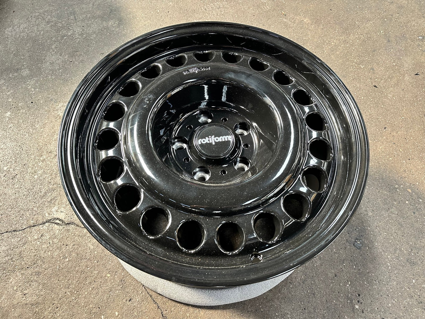 New 18X9 ET25 Rotiform Rim (4 wheel) Gloss Black 5X130