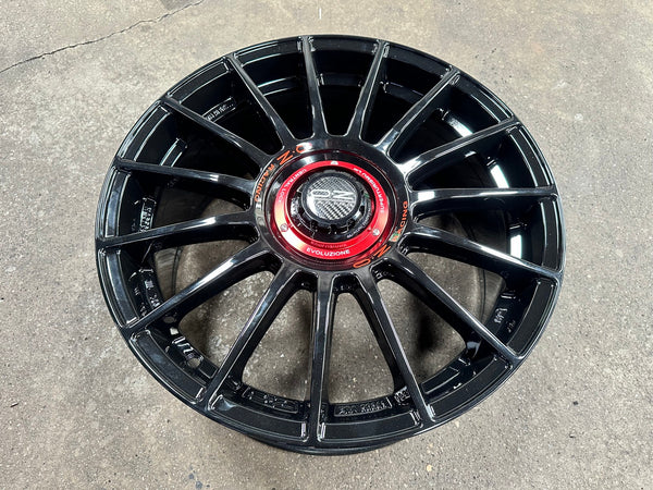 New 18X8 ET45 OZ Racing Super Evoluz Rim (4 wheel) Gloss Black 5X112