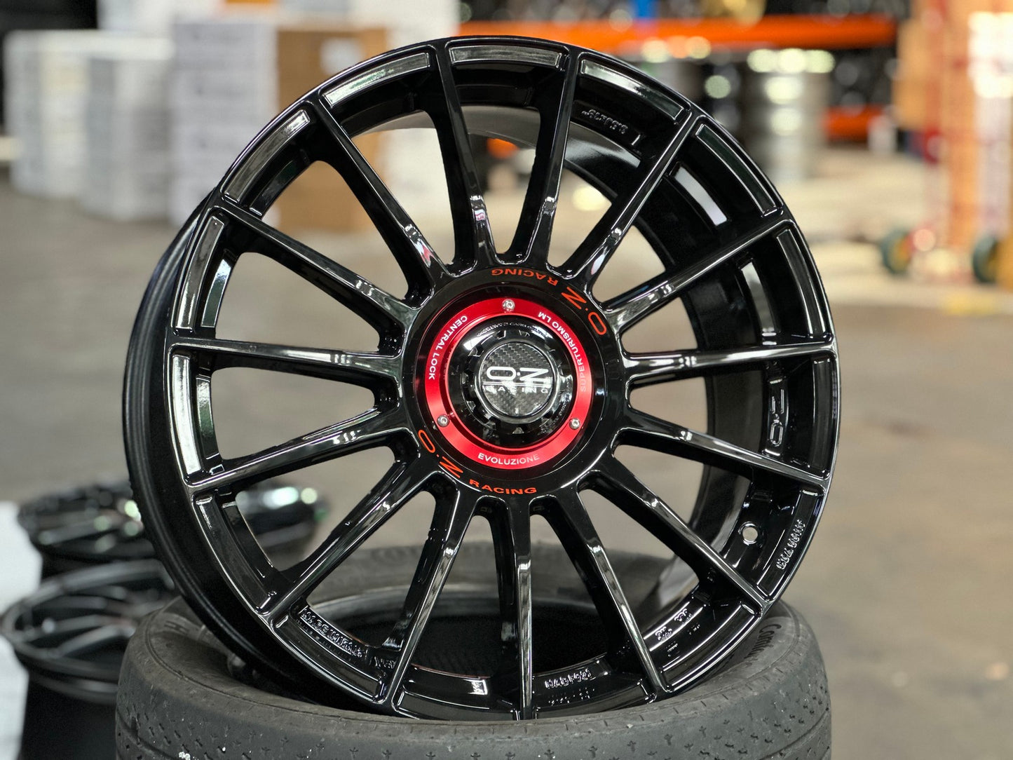 New 19X8.5 ET38 OZ Racing Super Evoluz Rim (4 wheel) Gloss Black 5X112