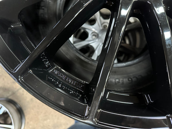 New 19X8.5 ET38 OZ Racing Super Evoluz Rim (4 wheel) Gloss Black 5X112