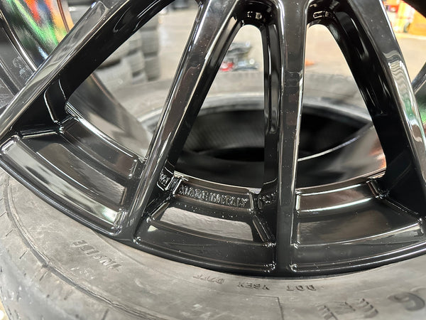 New 19X8.5 ET44 OZ Racing Super Evoluz Rim (4 wheel) Gloss Black 5X112