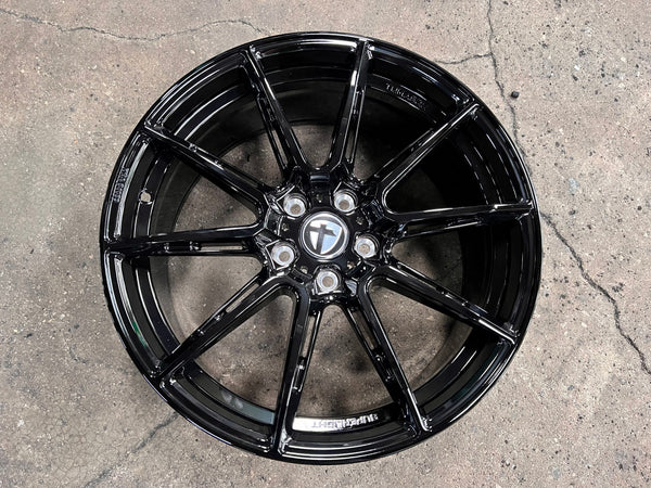 New 19X8.5 ET45 Tomason TN27 Rim (4 wheel) Gloss Black 5X112