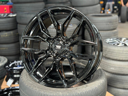 New 18X8.5 ET40 W2 Rim (4 wheel) Gloss Black 6X130